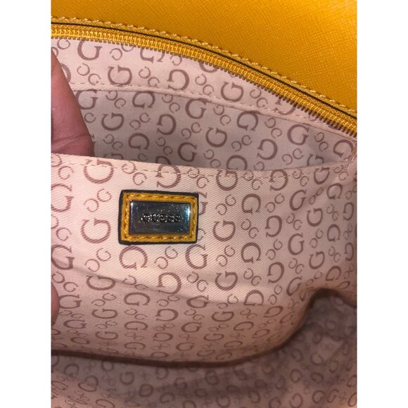 Guess Los Angeles Yellow Faux Leather Shoulder Bag With Logo Embossing & Charm - Picture 6 of 8